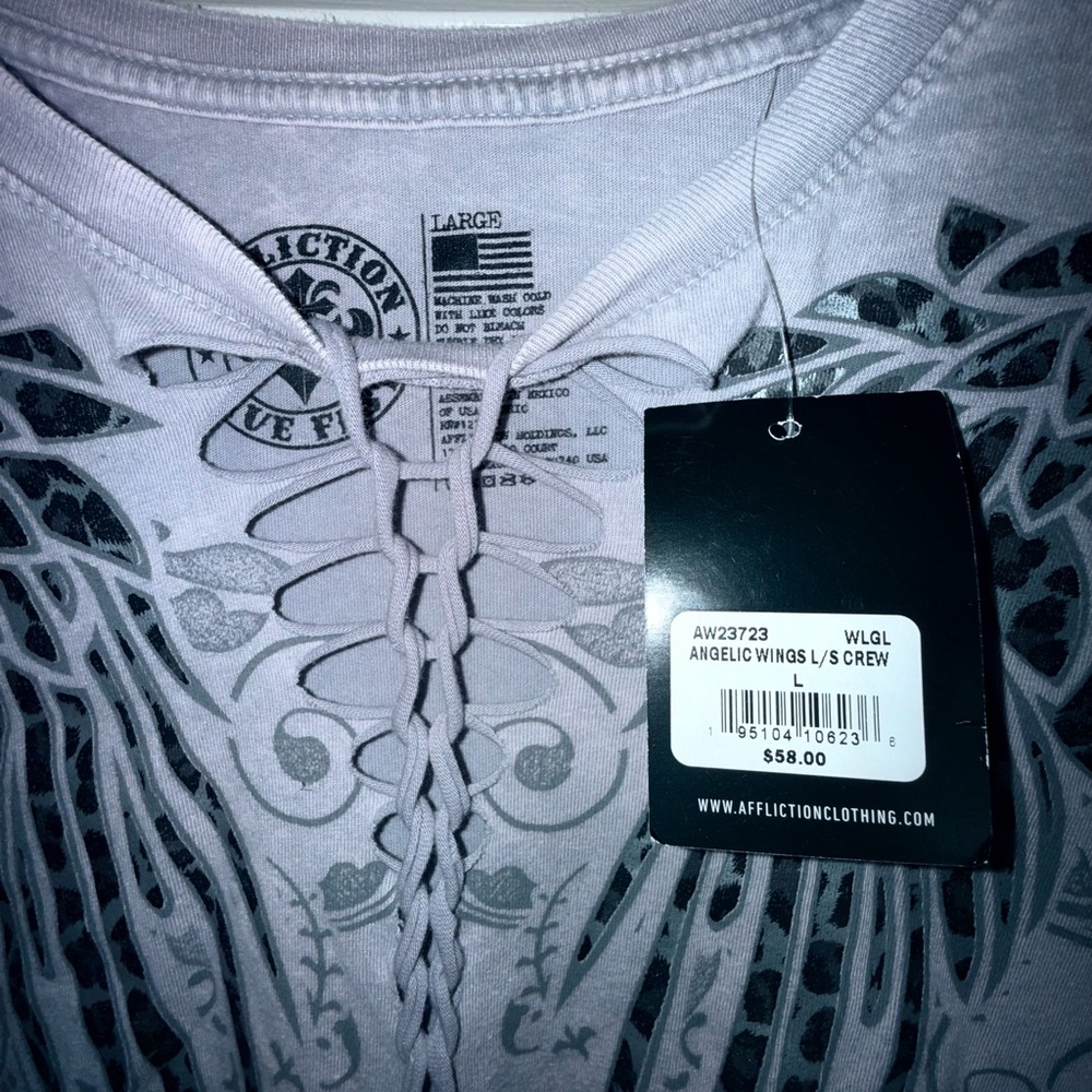 Affliction Graphic Long Sleeve Tee Large NWT - Picture 4 of 5